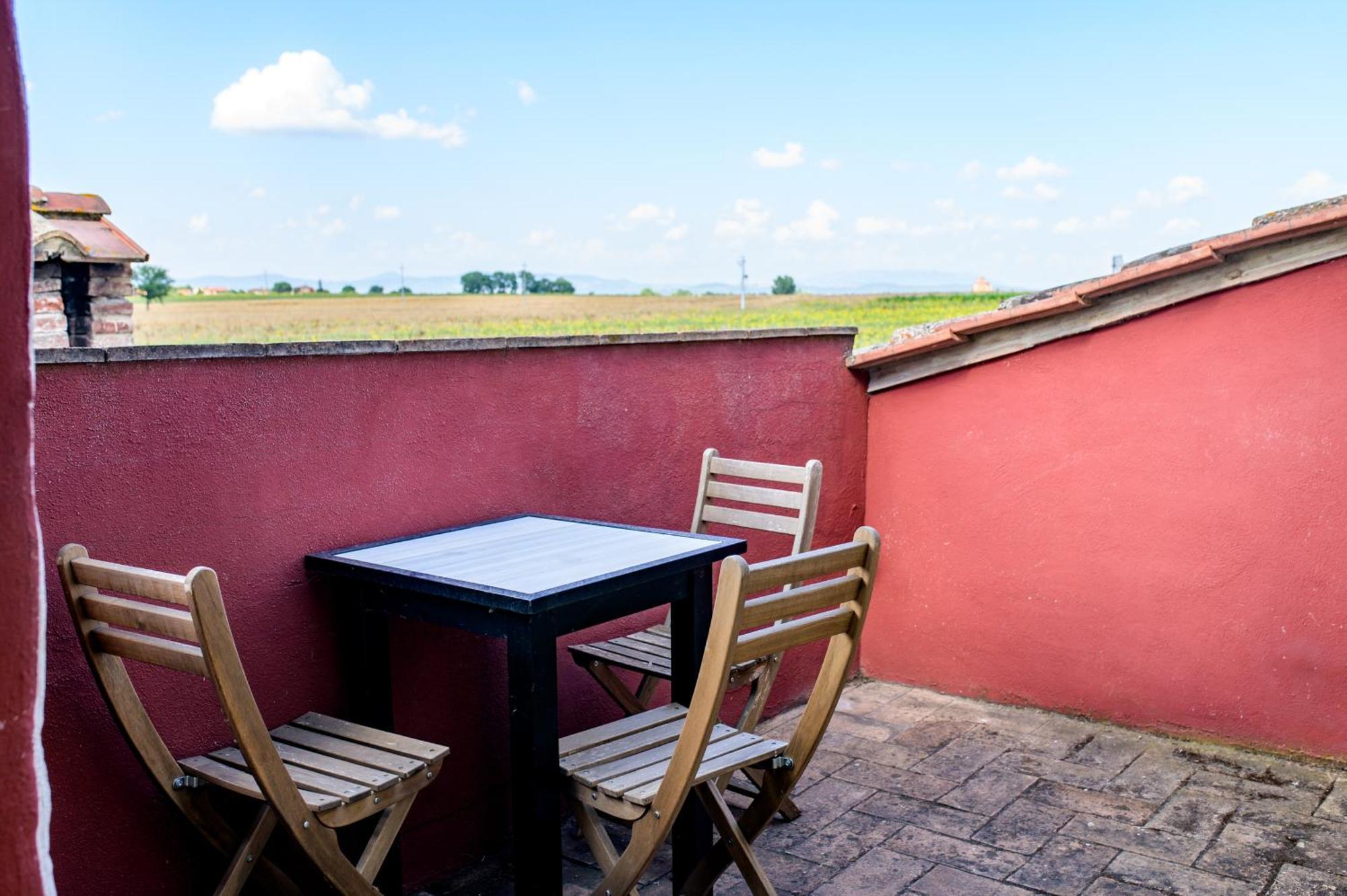 Villaluce Wine Agriturismo Castiglione del Lago Exterior photo